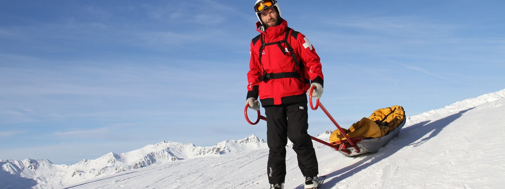 Pistenretter - Silvretta Montafon  | © Silvretta Montafon  Ein Pistenretter zieht den Akja in der Silvretta Montafon | © Silvretta Montafon