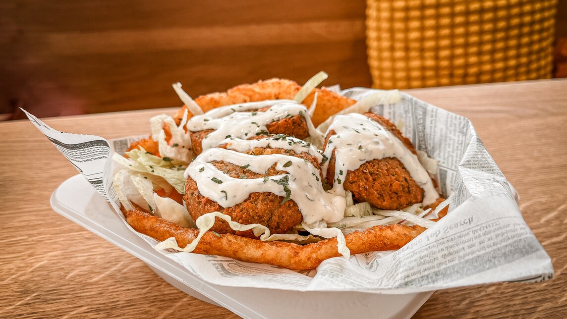 Vegetarischer Alpendöner - Silvretta Montafon | © Silvretta Montafon - Vanessa Strauch Ein Alpendöner in der Sonnen Barga in der Silvretta Montafon. | © Silvretta Montafon - Vanessa Strauch